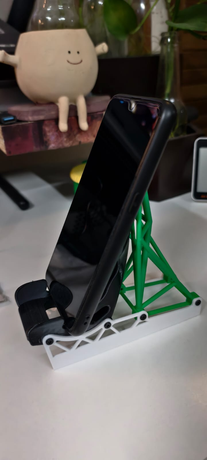 Racing Seat Mobile Stand